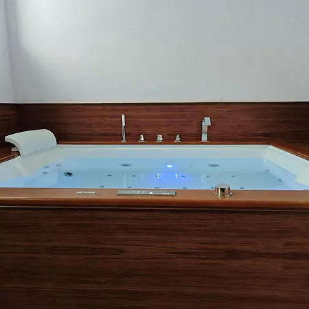 Amoroso - Ospitalita Mediterranea 4*