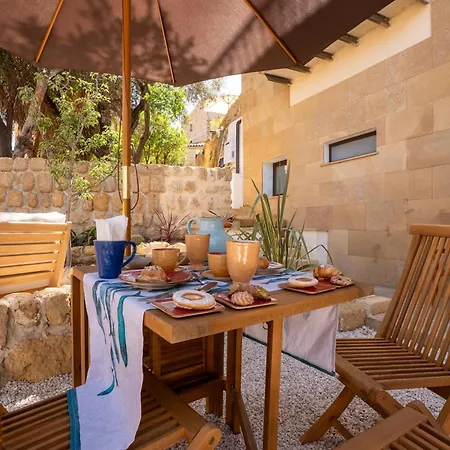 Amoroso - Ospitalita Mediterranea Pensión