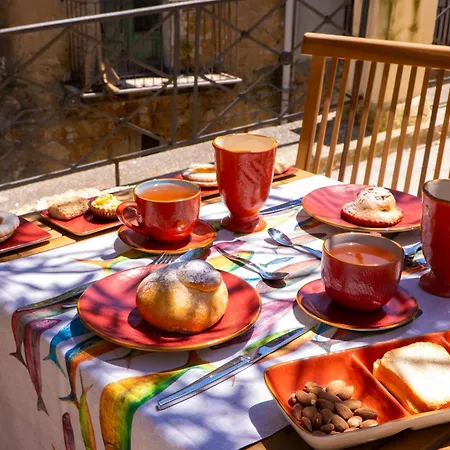 Amoroso - Ospitalita Mediterranea Pensión Agrigento