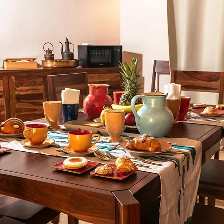 Amoroso - Ospitalita Mediterranea