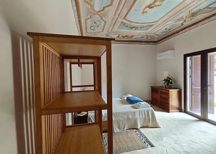 Guest house Amoroso - Ospitalita Mediterranea 4*