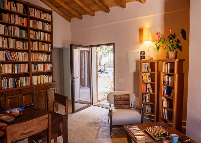 Amoroso - Ospitalita Mediterranea